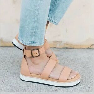 Soludos Cara city sandal sz 6